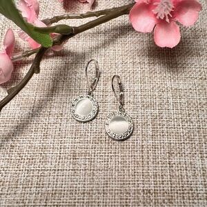 VINTAGE Silver and White Mother of Pearl Dainty Crystal Drop Earrings